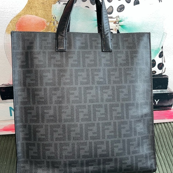 FENDI FF Zucca Elite Nero Tote RARE FIND! - Picture 2 of 14
